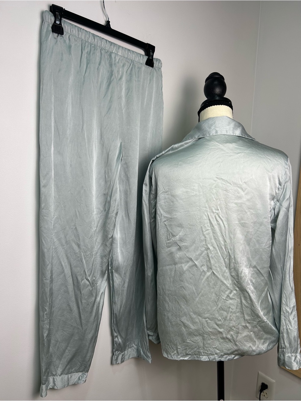 Pure Silk 100% Mulberry Silk Women's Long Sleeve Pajamas Set- Light Blue - Picture 9 of 9